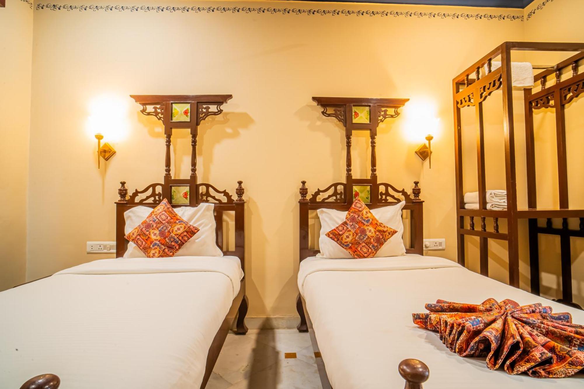 The Marwar Hotel & Gardens Джодпур Екстериор снимка